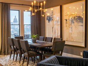 Dining - Historic Tudor Home + Walk to Downtown - Dozier! (Austin)