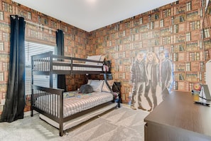 5 bedrooms, iron/ironing board, travel crib, free WiFi