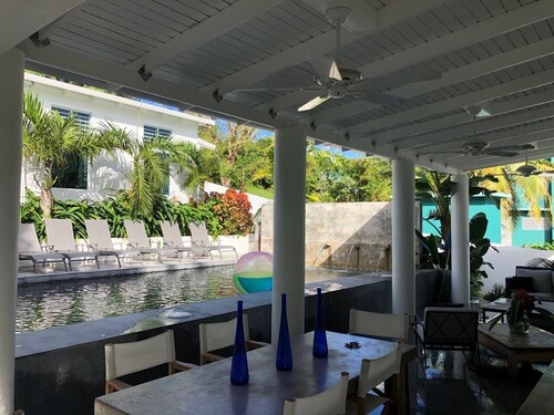 Palm Cottages - Entire Compound - Tropical Oasis