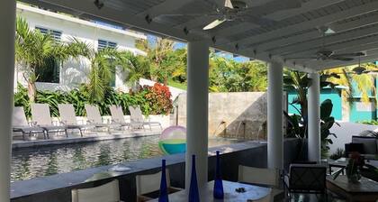 Palm Cottages - Entire Compound - Tropical Oasis