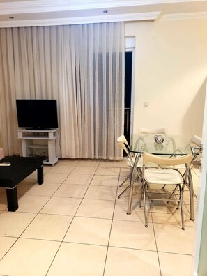 Villa | 1 Schlafzimmer, individuell dekoriert, Bügeleisen/Bügelbrett, Bettwäsche