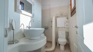 Bruser, hårtørrer, håndklæder, Sæbe