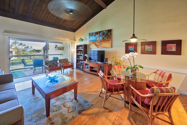 Smart TV, DVD player