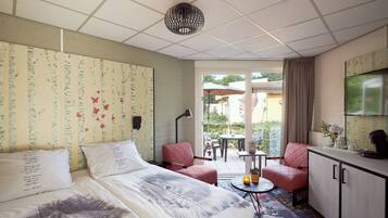 Kamer Vlinder | Bar mini, kalis bunyi, Wi-fi percuma, cadar katil