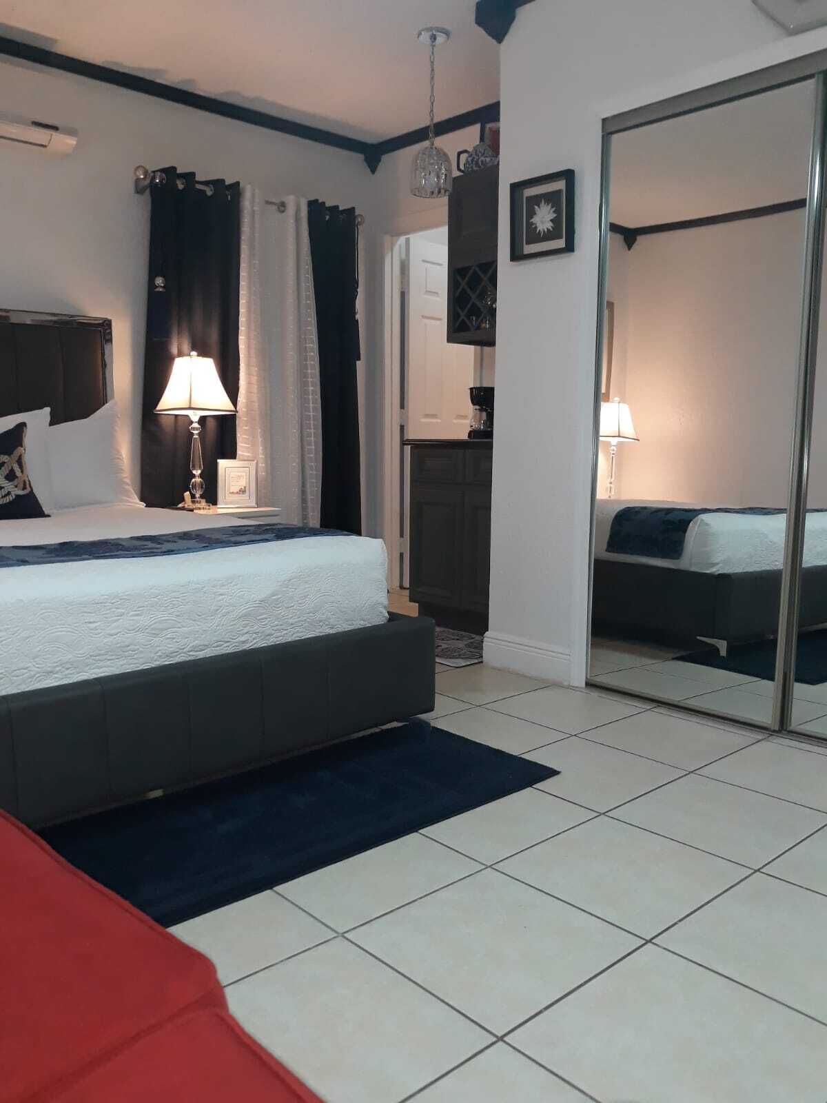 1 chambre, fer et planche à repasser, Wi-Fi gratuit