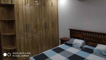 2 bedrooms