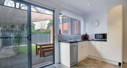 Beach & Pines | Bluestone Cottage w/ Yard & BBQ
