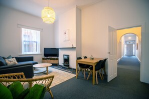 TV, Netflix, streaming services, offices