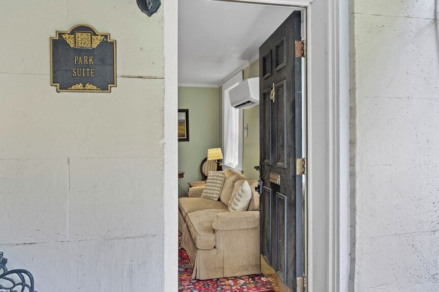 Whitaker Mansion In The Forsyth Park Suite - Stvr 02010 - Savannah