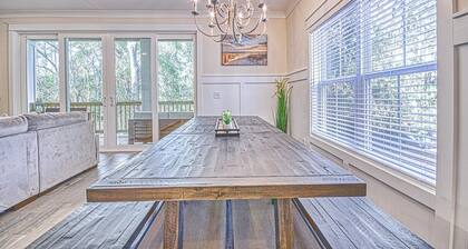 (127 SC) Spacious 27-Sleeper w/ Pool, 3D Theater, Elevator, Near Beach - Perfect for Families