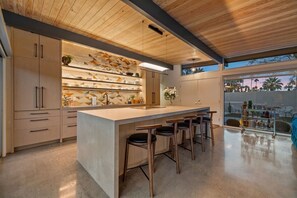 Fridge, microwave, oven, stovetop - Bright, Dog Friendly, Bungalow with Ozone Pool, Firepit and Mountain Views! (Palm Springs)