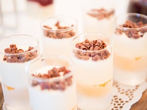 Breakfast buffet - Hotel Axel Springer (Berlin)