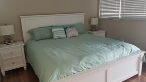 2 عدّة غرف نوم وسرير سفر وواي فاي مجانًا وملاءات أسرّة