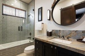 Combined shower/bathtub, hair dryer, towels - Last-Minute Savings! Silver Star Cottage! Hot Tub and Theatre Room! (Park City)