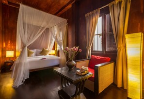 6 bedrooms, in-room safe, desk, iron/ironing board