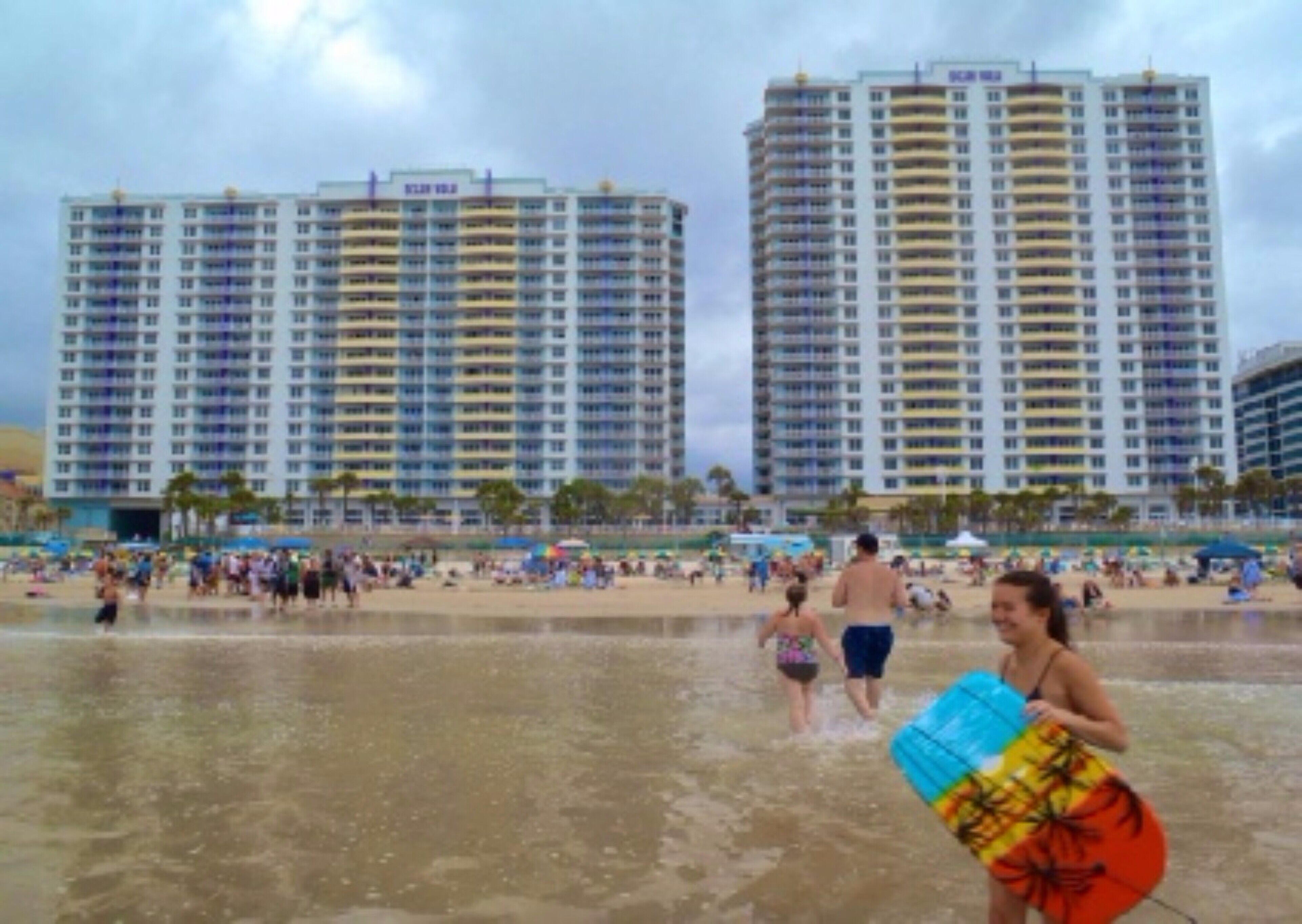 603 1BR Ocean Front Condo