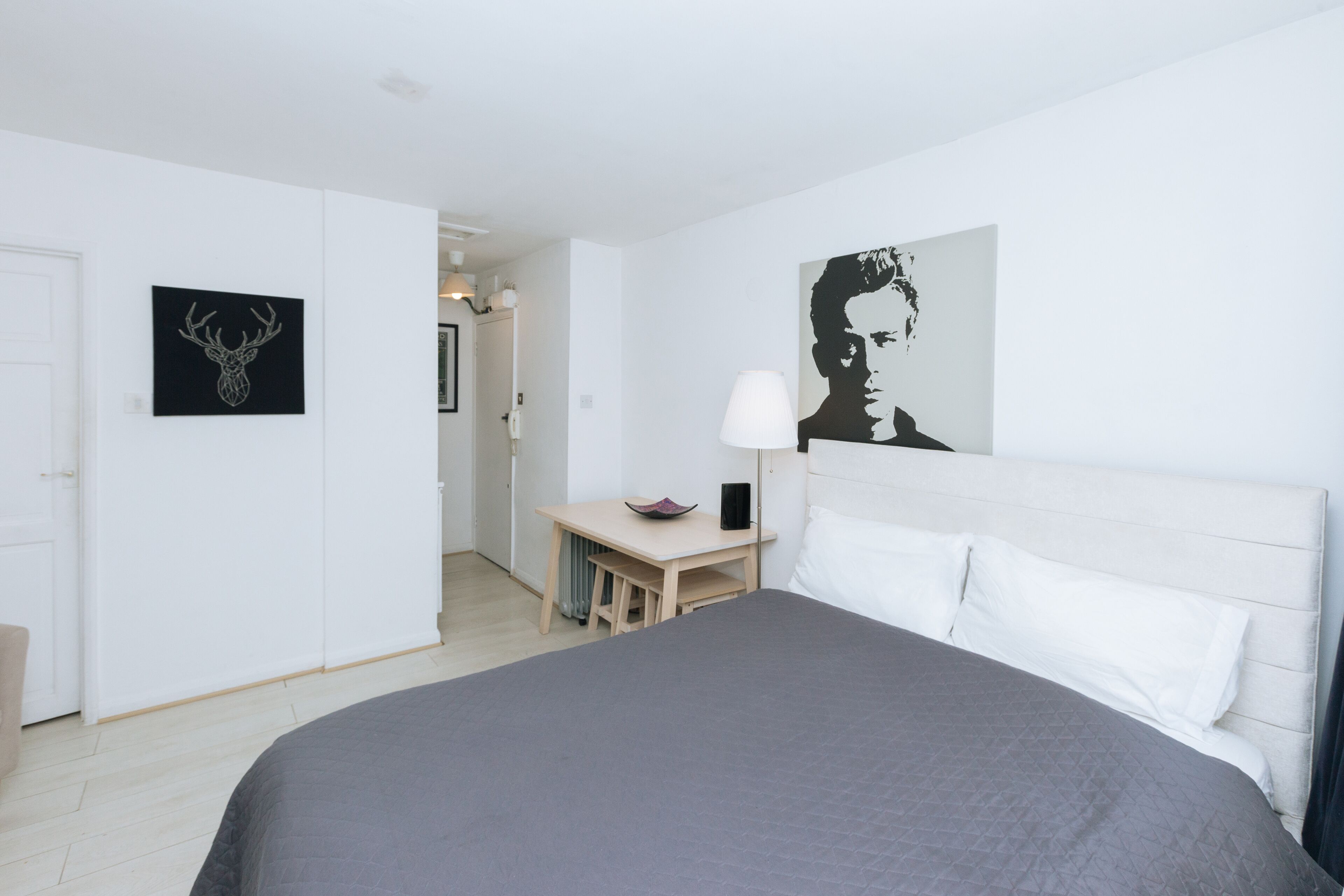 1 bedroom, desk, iron/ironing board, WiFi (free)