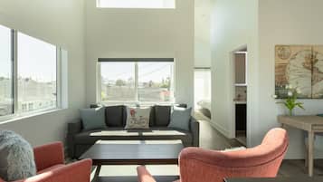 Smart TV, videojuegos, libros y biblioteca musical