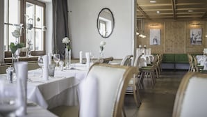 Free daily buffet breakfast - Berghotel Zirm (Valdaora)