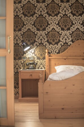 Suíte família | 1 quarto, cofres nos quartos, cortinas blackout, quartos à prova de som