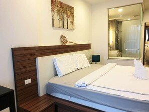 1 bedroom, iron/ironing board, free WiFi