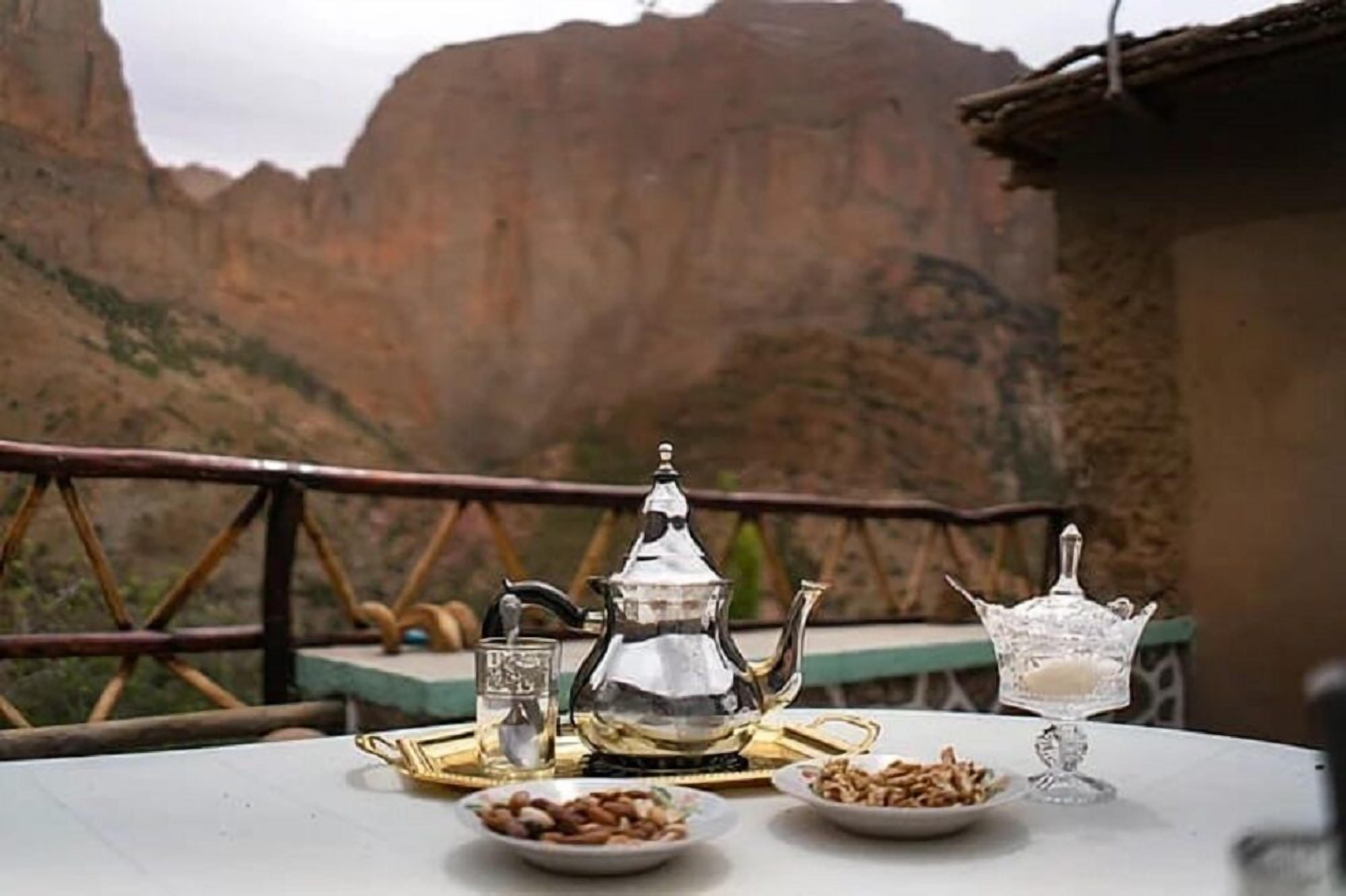 شرفة/رواق