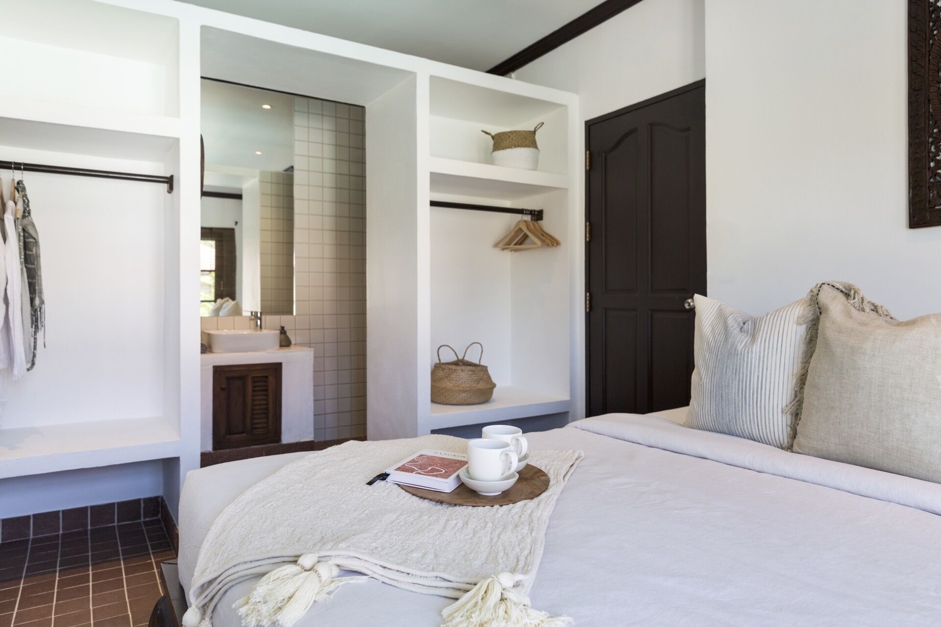 2 bedrooms, iron/ironing board, travel cot, free WiFi