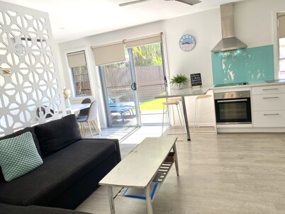 Jetty BUNGALOW, Pet Friendly