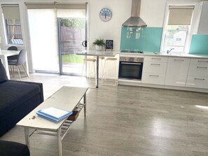 Interior - Jetty BUNGALOW, Pet Friendly (Coffs Harbour)