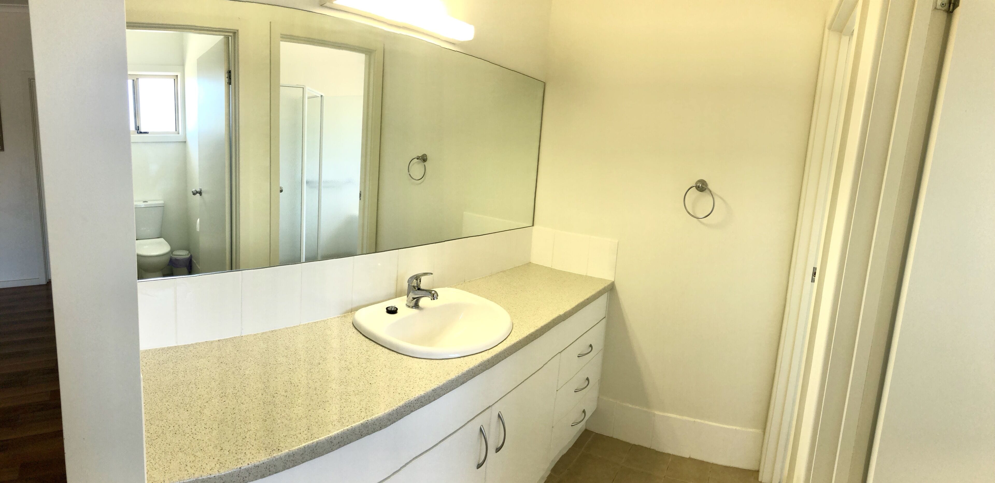 Juno Court Holiday Retreat — image 9