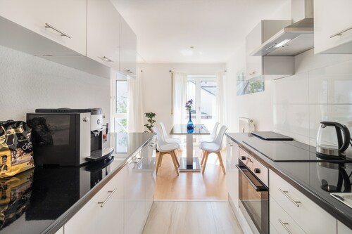 Premium 2 Zimmerwohnung 10 min Uni, 4 min City