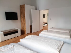 Apartment, 1 Bedroom, Non Smoking (6 people) | Private kitchen | Fridge, microwave, cookware/dishes/utensils - CheckVienna - Brandmayer Apartments V (Vienna)