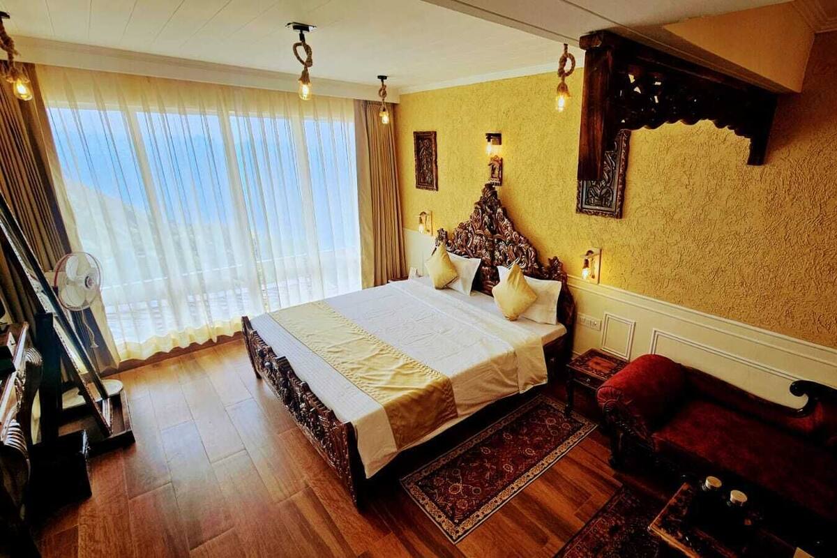 Lanai Premium Junior Suite[ Duplex With Balcony, Valley Facing ] | 고급 침구, 오리/거위털 이불, 메모리폼 침대, 객실 내 금고