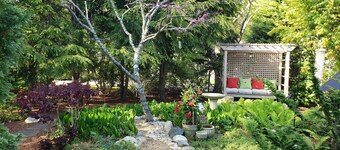 New Seabury Retreat. Butchart Gardens' Inspired Garden (Victoria BC,)