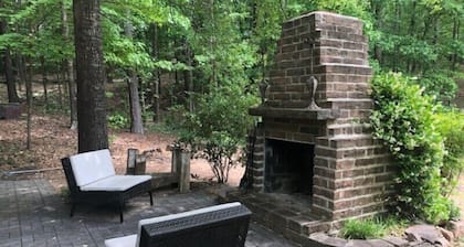 4 BEDROOM HOUSE WITH FURNISHED OUTDOOR PAVILION