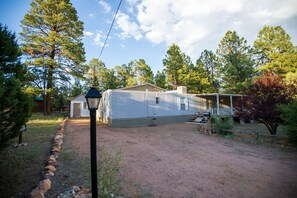 Exterior - Cabin Style Home Among Ponderosa Pines (Heber-Overgaard)