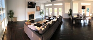 Living area - The Beach House on Lake Travis - sleeps 12 (Austin)