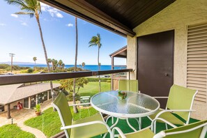 Outdoor dining - Hale Kamaole 308 Third floor condo, easy access to best beach on Maui! (Kihei)