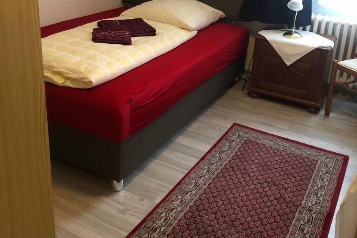 Single Room | Free WiFi