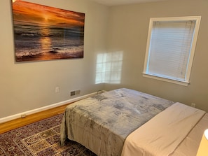 2 dormitorios, tabla de planchar con plancha, wifi gratis y ropa de cama