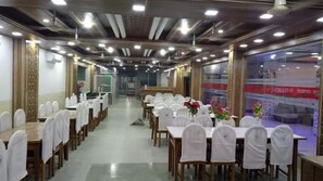 Restaurant - Hotel Diamond Palace (Cox's Bazar)