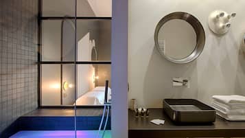 Ropa de cama de alta calidad y minibar