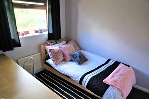 4 bedrooms, WiFi