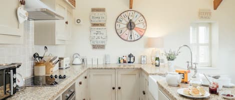 Lower Trowan Cottage | Private kitchen | Fridge, microwave, oven, stovetop