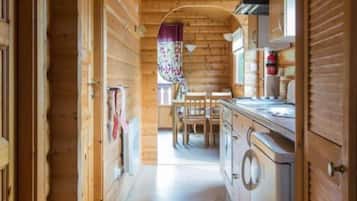 Lodge, 2 Bedrooms (Cedar Plus) | Living room | Flat-screen TV