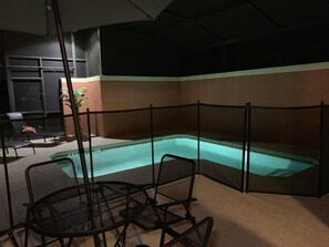 Indoor pool, outdoor pool - PARADISE PALMS RESORT (Kissimmee)