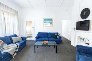 TV, DVD player, offices