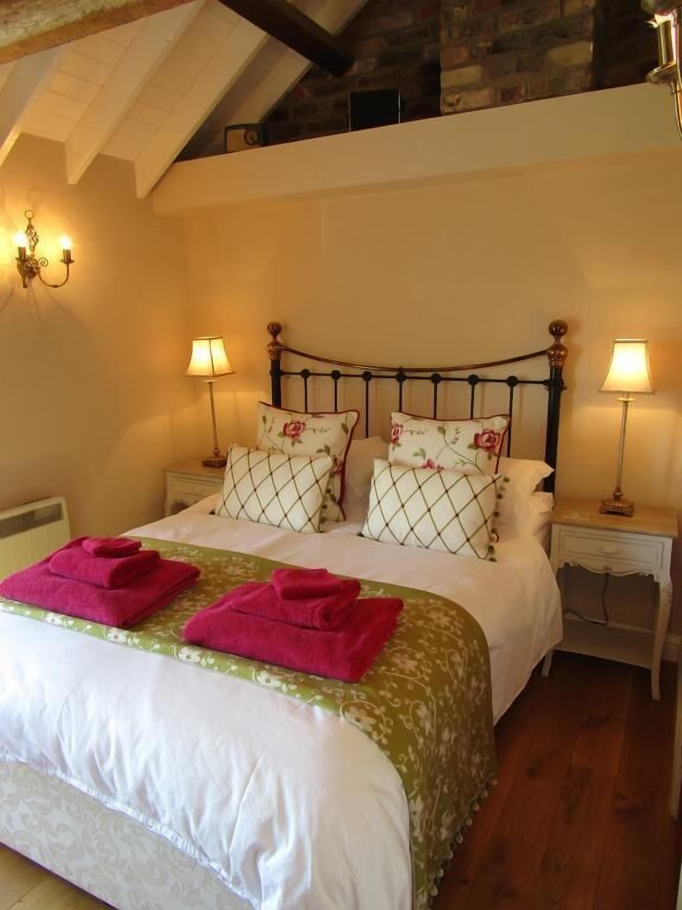 The Hayloft | Soundproofing, iron/ironing board, free WiFi, bed sheets
