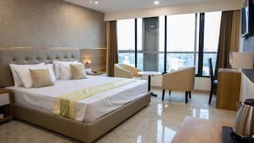Royal Room | Premium bedding, desk, laptop workspace, rollaway beds