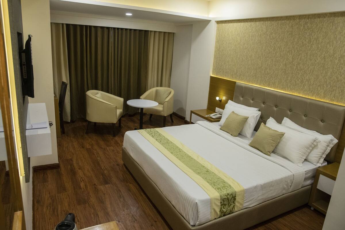 Executive Triple Room | Premium bedding, desk, laptop workspace, rollaway beds (surcharge)